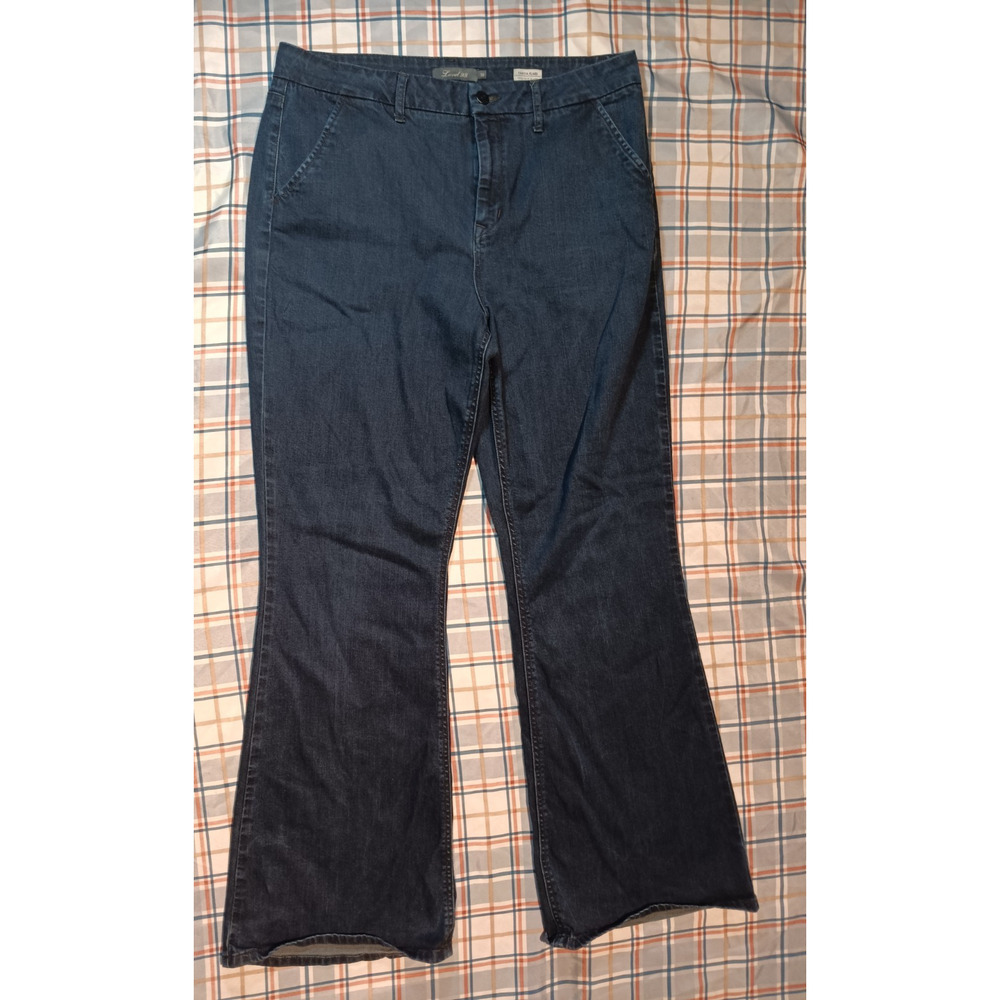 LEVEL 99 High‑Rise Tanya Flare Trouser Jeans Women’s Size 32 Dark Wash